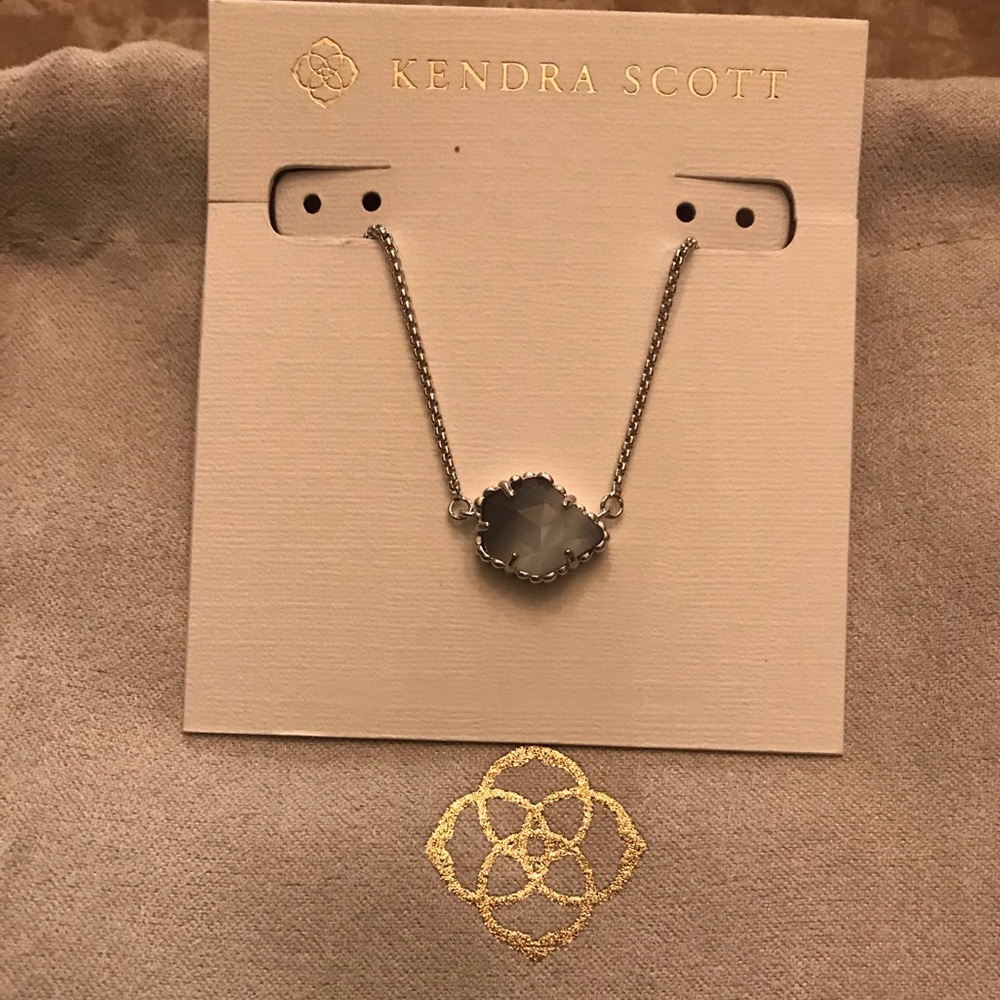 Kendra Scott Necklace